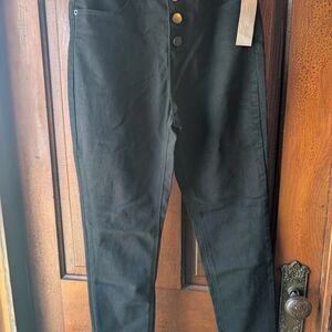 New with tags Black Button Fly 7 Jeans Skinny Womens No Boundaries